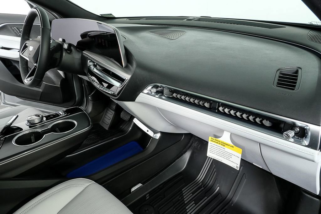 New 2026 Cadillac Lyriq Sport image 23