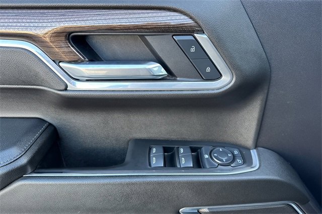 Used 2025 Chevrolet Silverado 1500 LT image 11