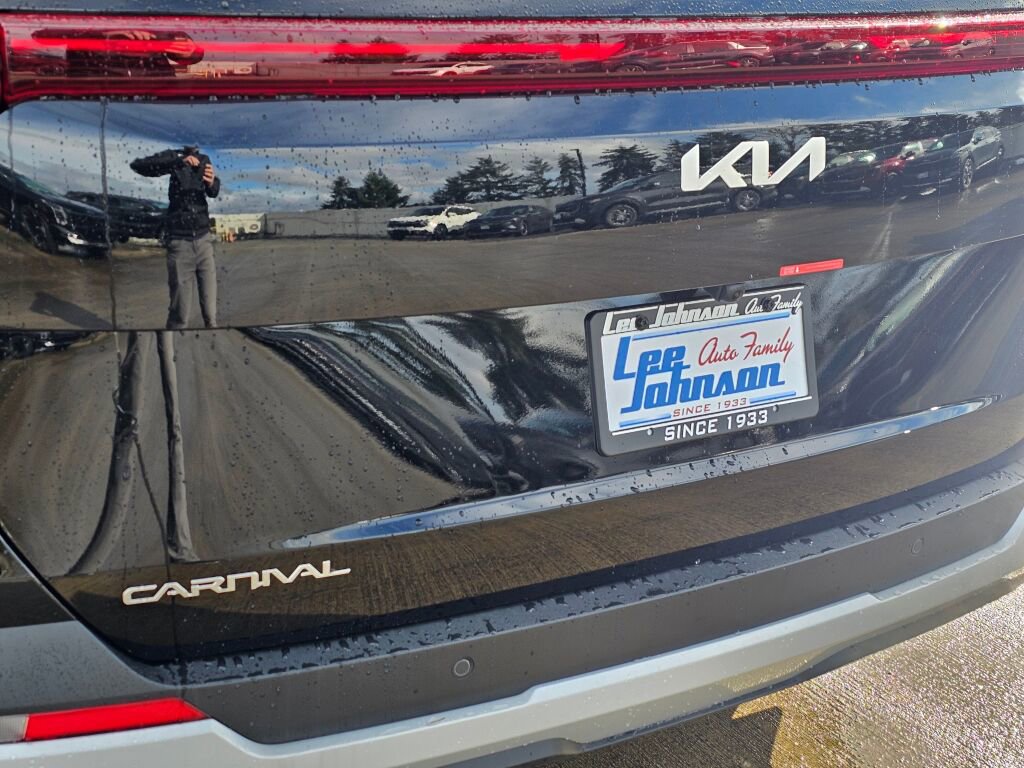 New 2026 Kia Carnival image 25