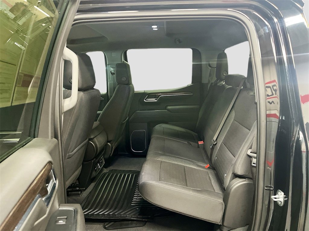 Used 2023 Chevrolet Silverado 1500 LT image 24
