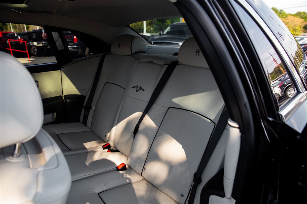 Used 2014 Rolls-Royce Ghost image 37