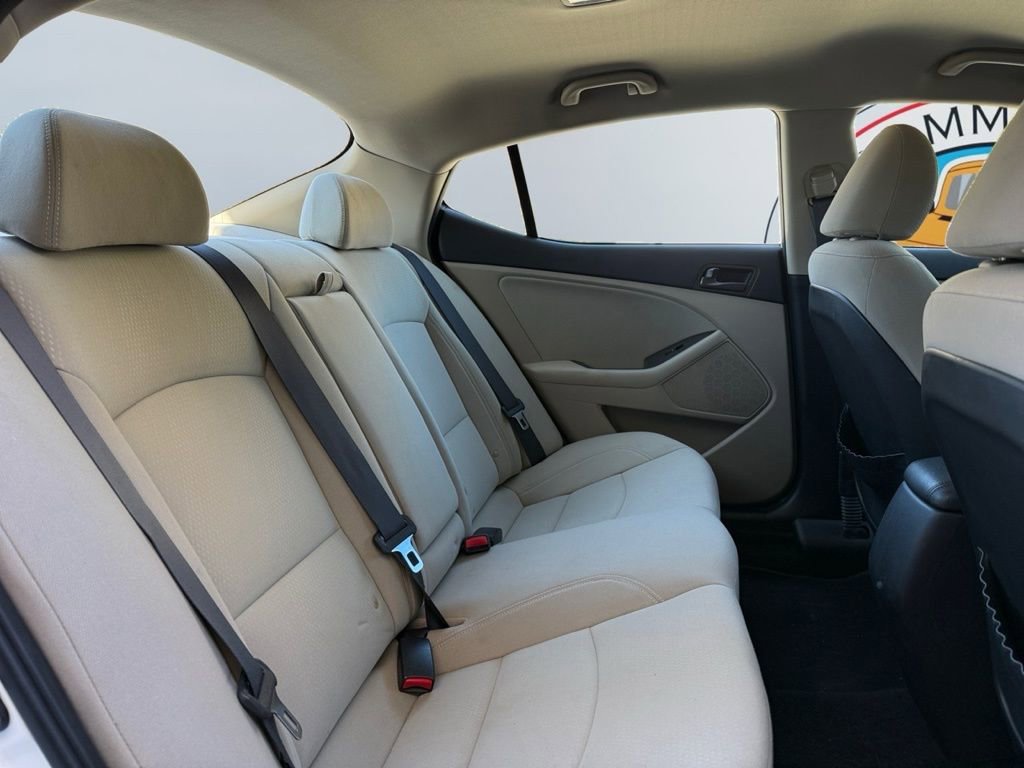 Used 2015 Kia Optima LX image 19