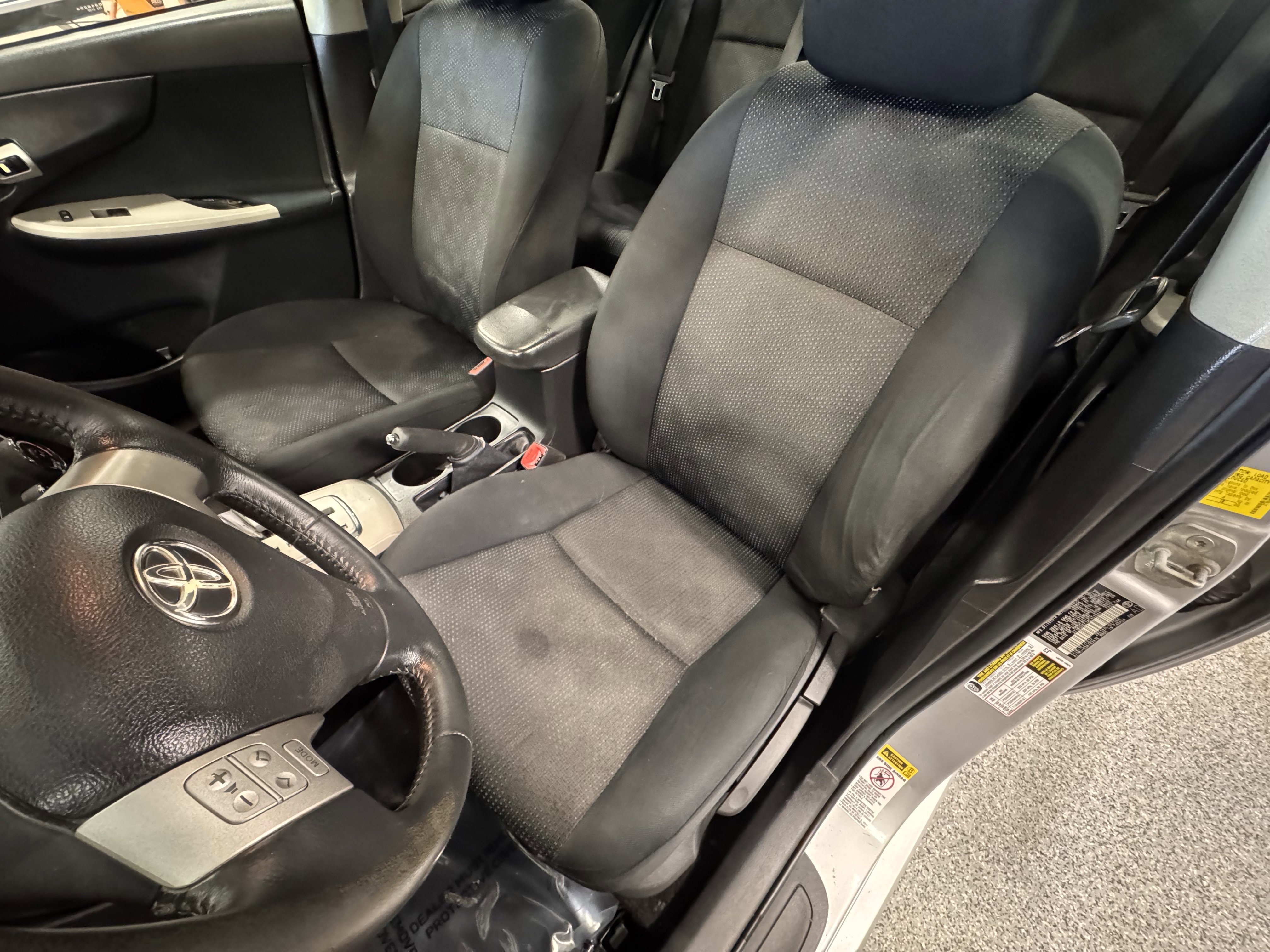 Used 2010 Toyota Corolla S image 17