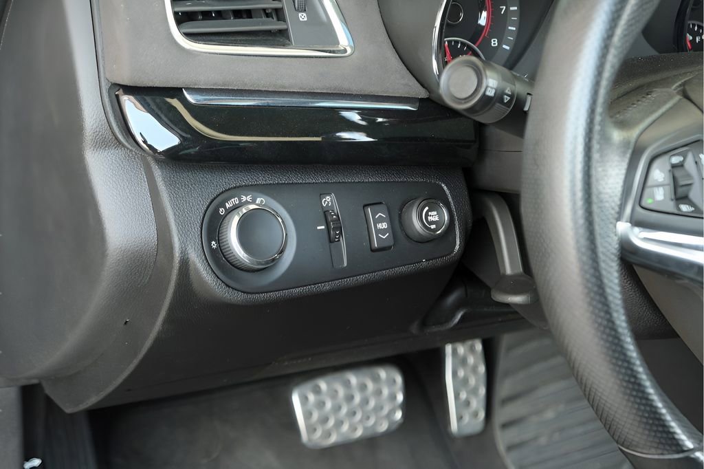 Used 2017 Chevrolet SS RWD image 11