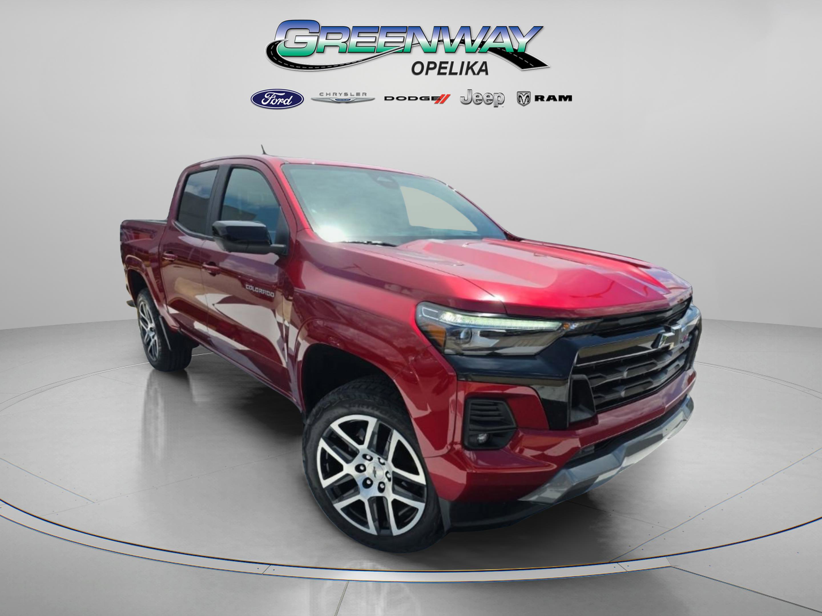 Used 2023 Chevrolet Colorado Z71 w/ Z71 Convenience Package 2