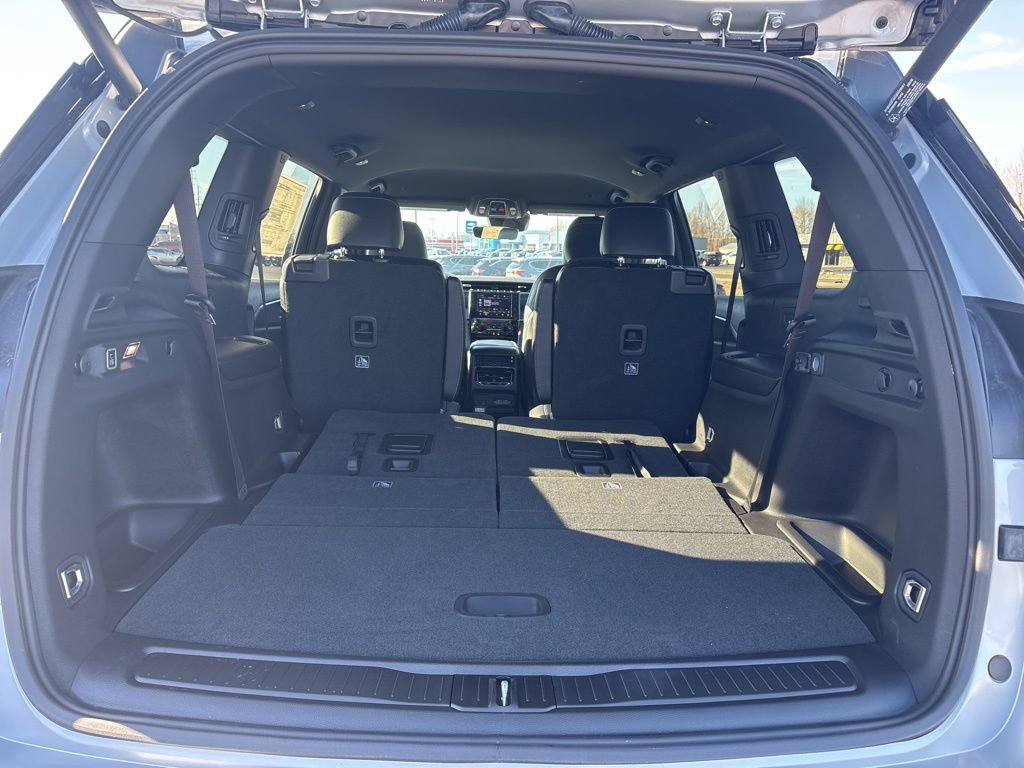 New 2025 Jeep Grand Cherokee L Laredo image 19