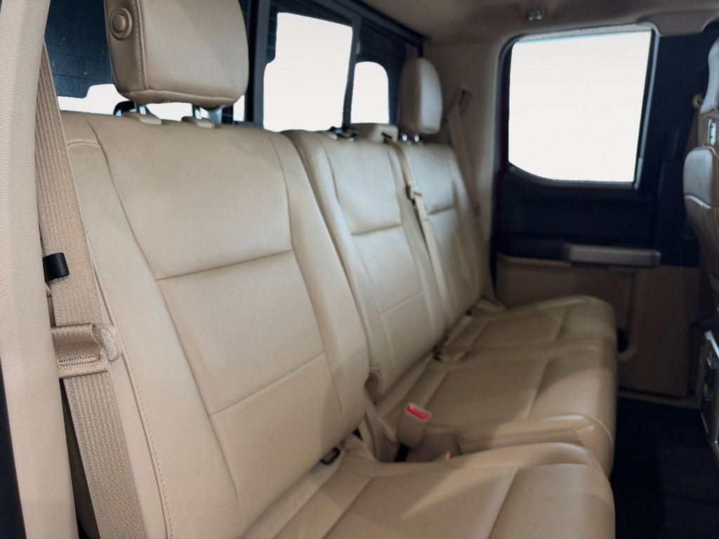 Used 2015 Ford F150 Lariat w/ Equipment Group 502A Luxury AWD/4WD image 32