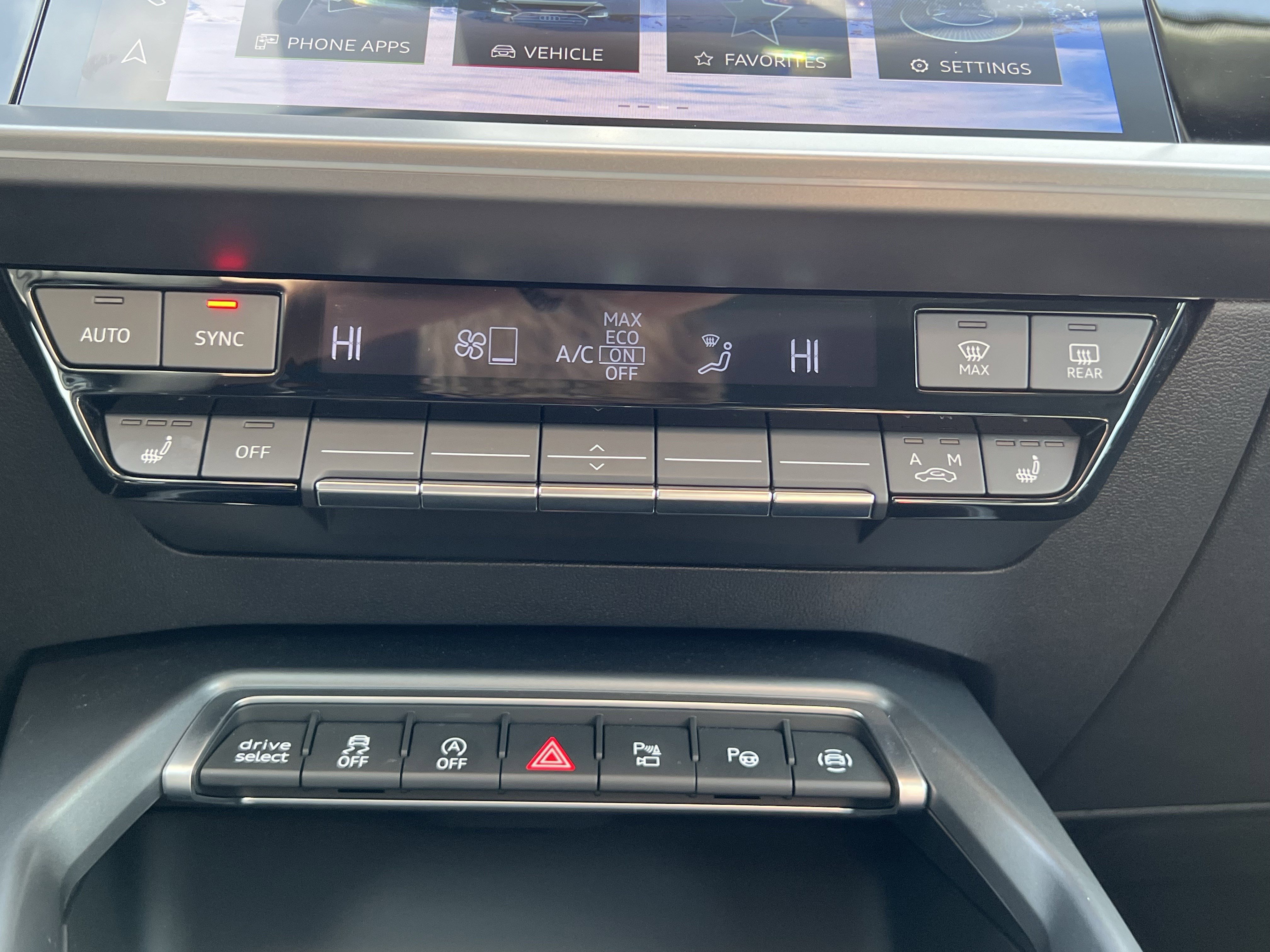 Certified 2025 Audi A3 2.0T Premium w/ Black Optic Package image 29