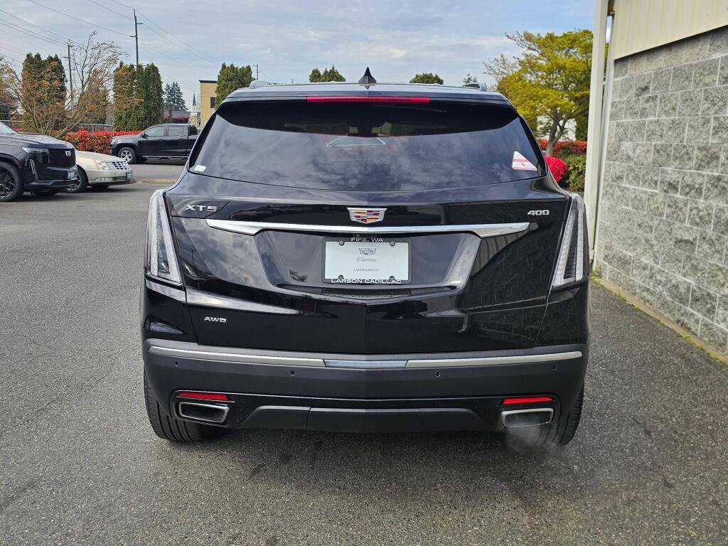 Certified 2023 Cadillac XT5 Sportv w/ Technology Package AWD/4WD image 5