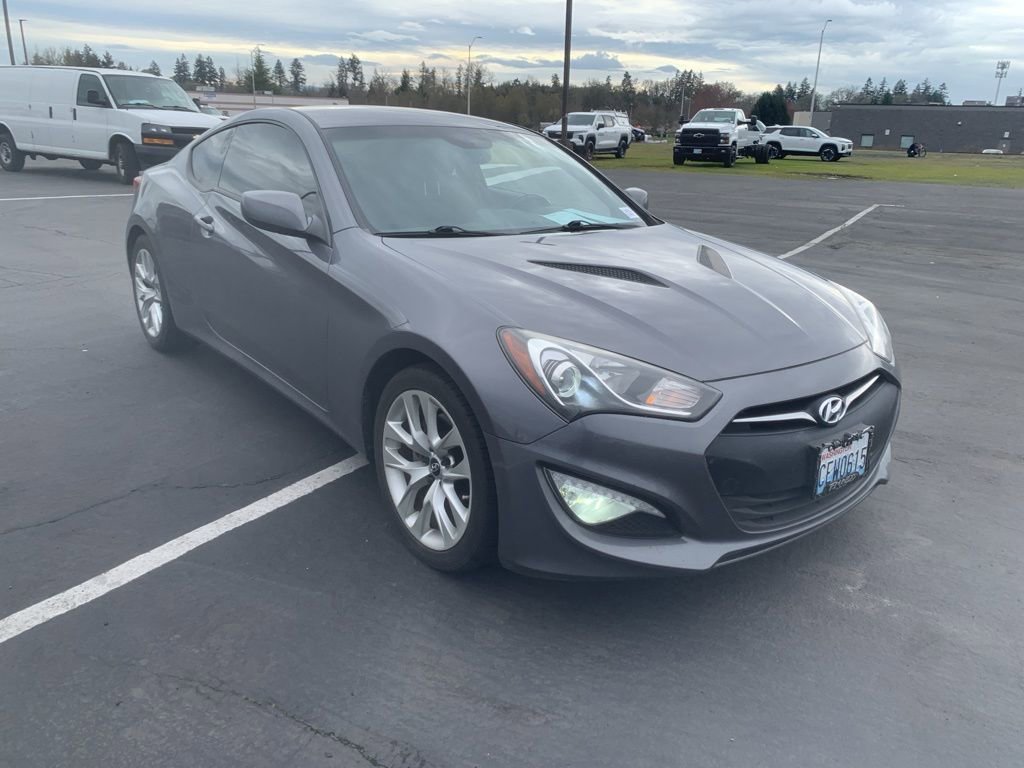 Used 2014 Hyundai Genesis 2.0T image 5
