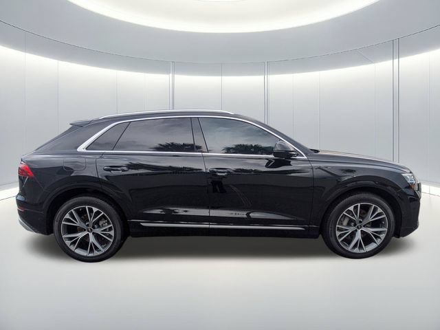 Used 2024 Audi Q8 Prestige w/ Prestige Package AWD/4WD image 7