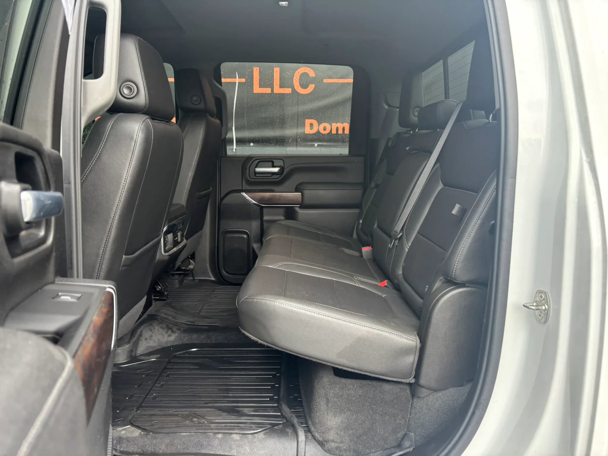 Used 2021 GMC Sierra 2500 SLT w/ SLT Preferred Package AWD/4WD image 17