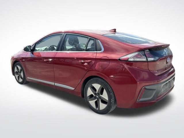 Used 2020 Hyundai Ioniq SEL image 3