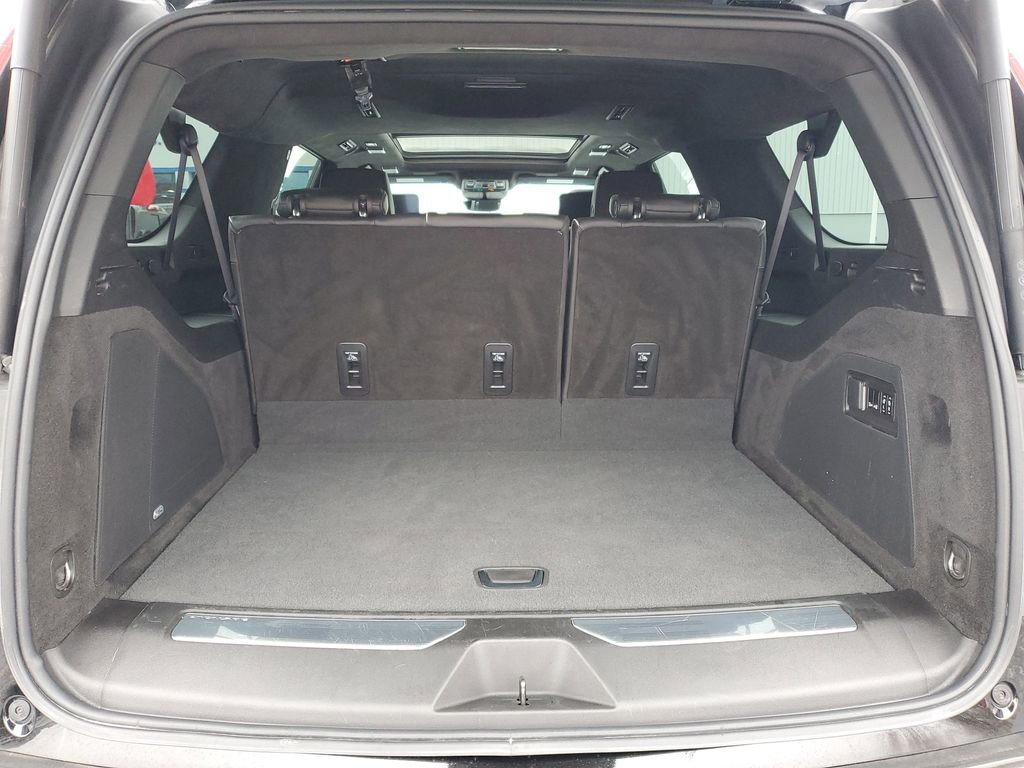 Used 2023 Cadillac Escalade ESV Sport Platinum w/ Heavy-Duty Trailer Package image 33