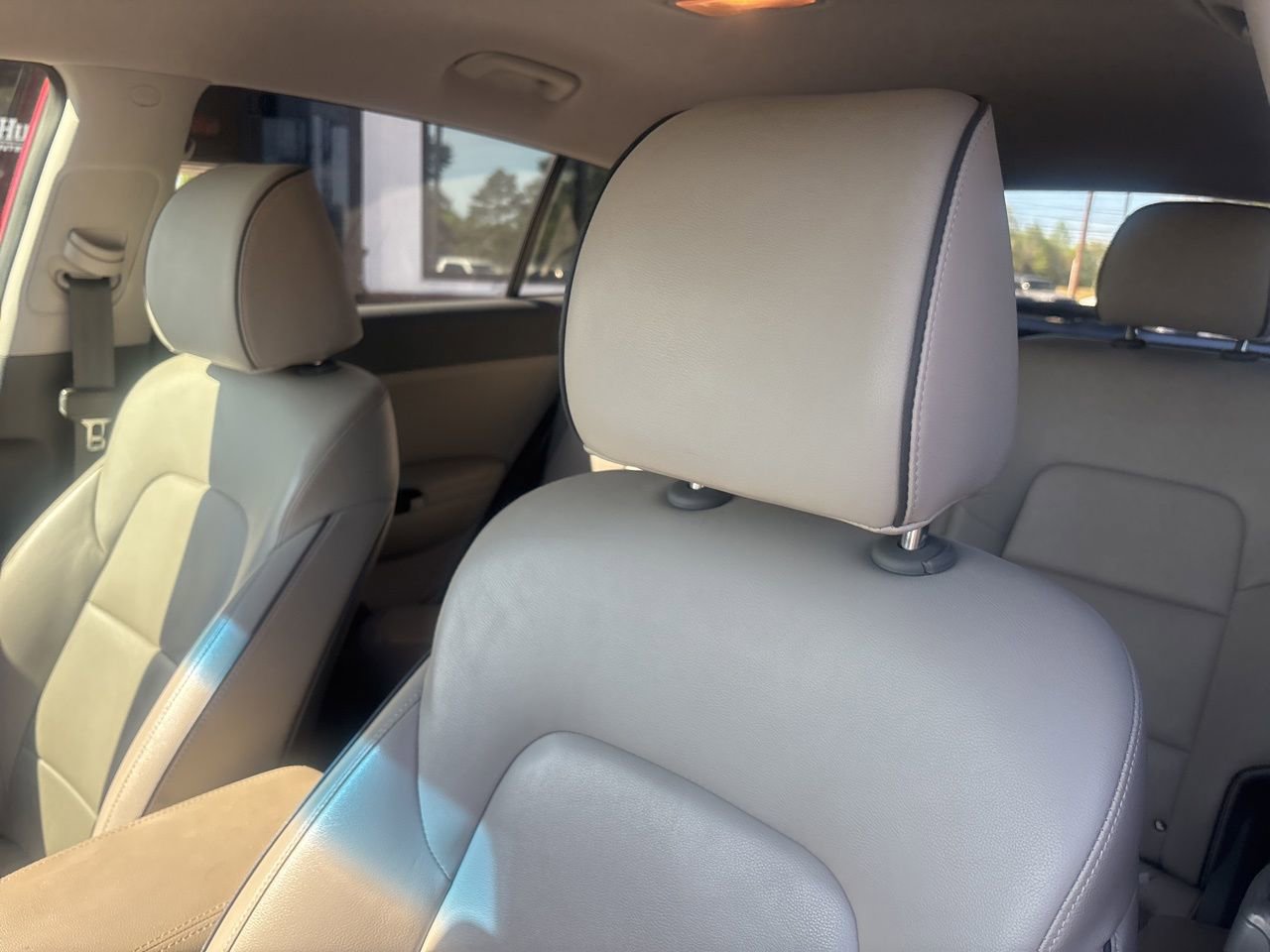 Used 2019 Kia Sportage EX image 3