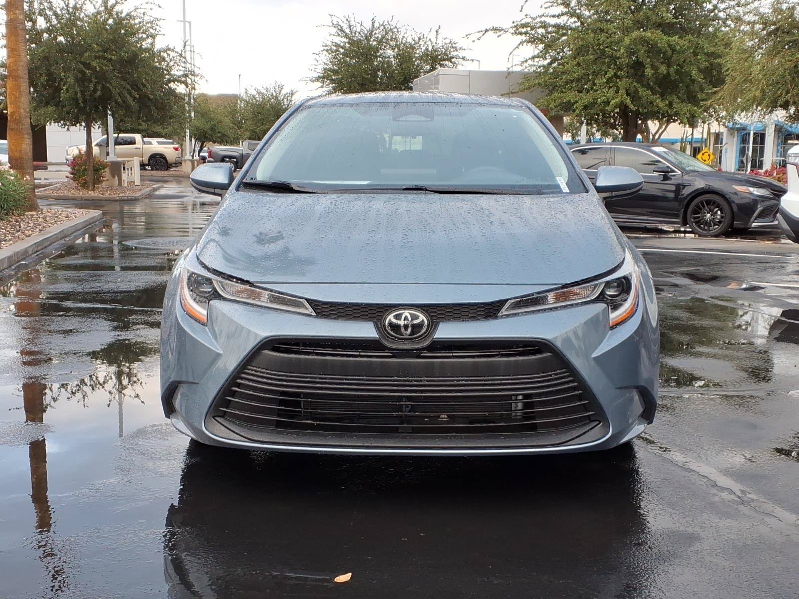 Used 2024 Toyota Corolla LE w/ LE Premium Package FWD image 2