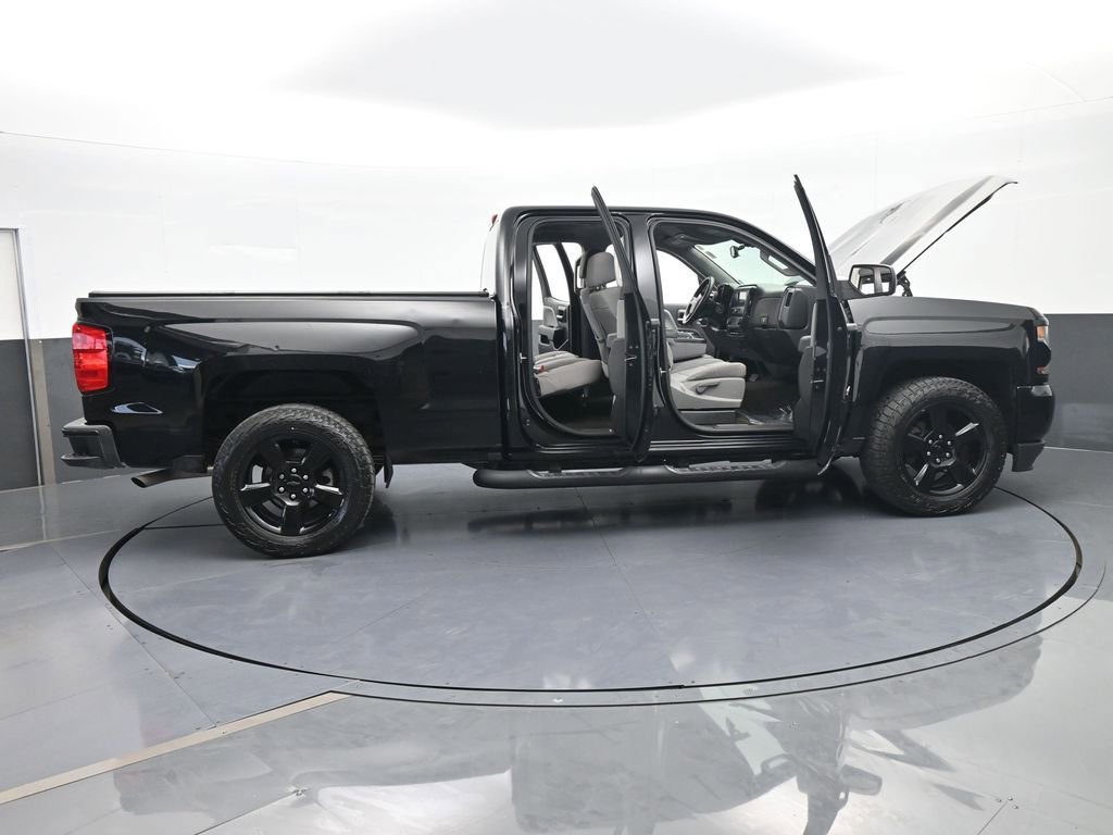 Used 2018 Chevrolet Silverado 1500 Custom w/ Custom Value Package image 58