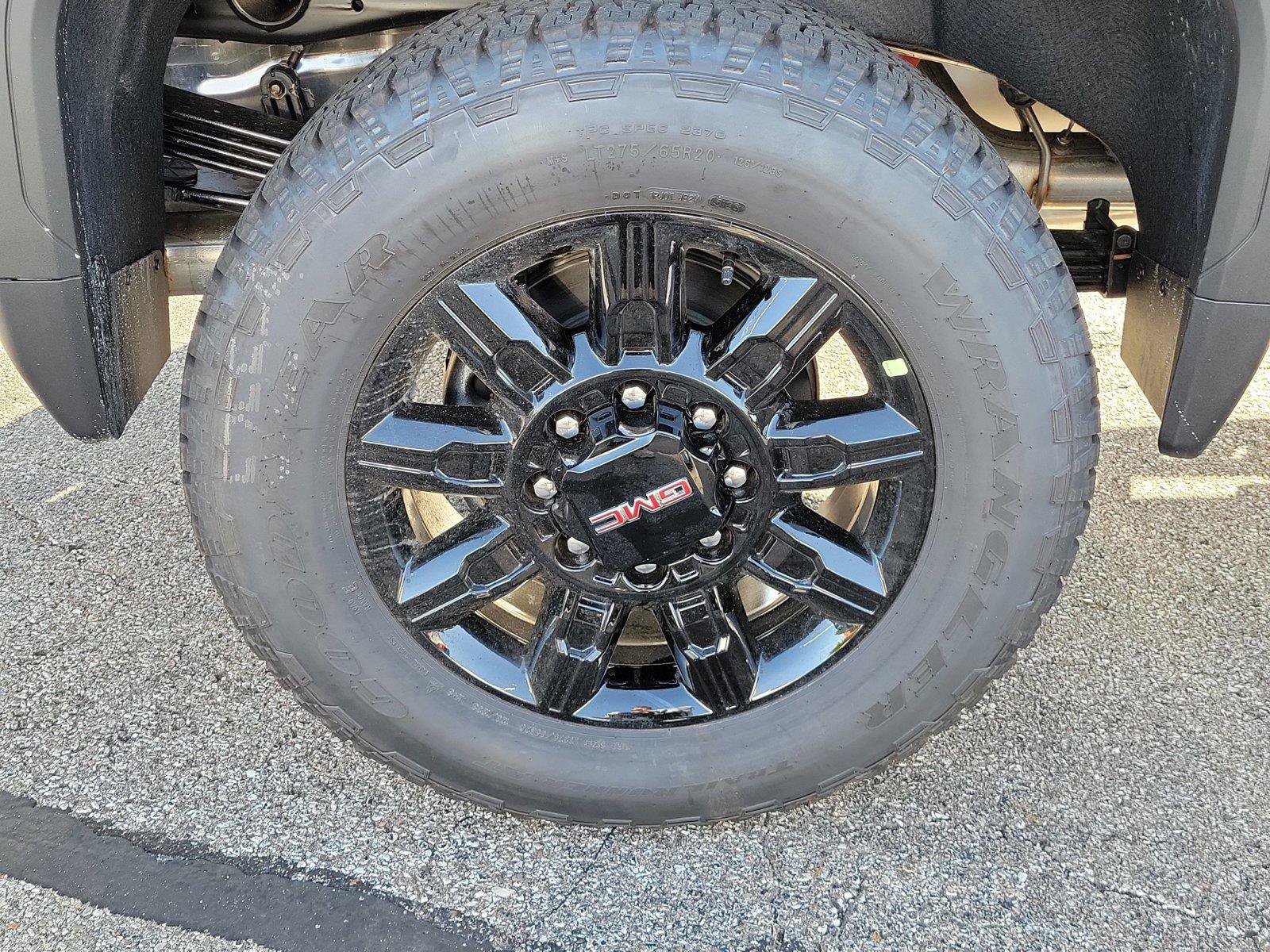 New 2026 GMC Sierra 2500 AT4 w/ AT4 Premium Plus Package AWD/4WD image 5