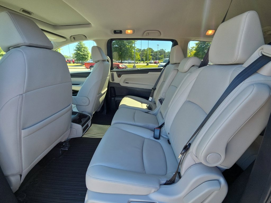 Used 2025 Honda Odyssey EX-L image 12