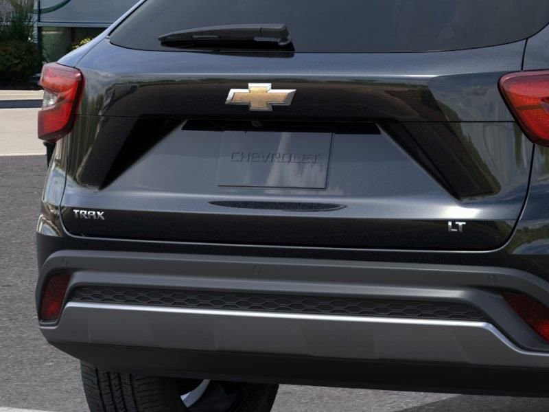New 2026 Chevrolet Trax LT w/ Driver Confidence Package FWD image 14