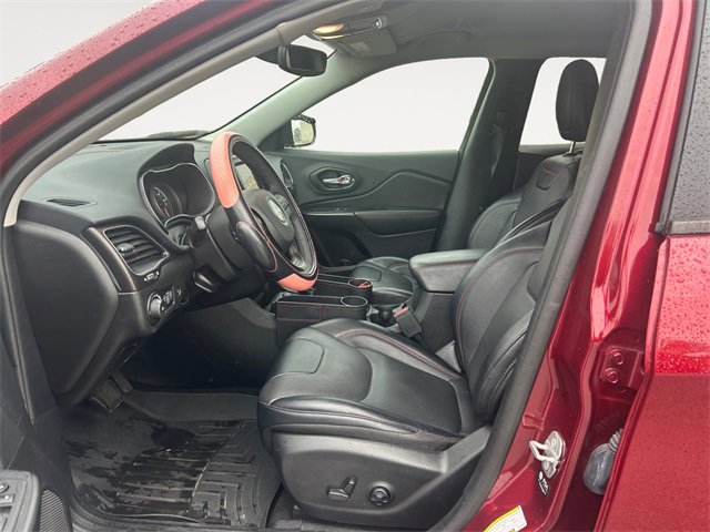 Used 2021 Jeep Cherokee Trailhawk w/ Premium Leather Package image 9