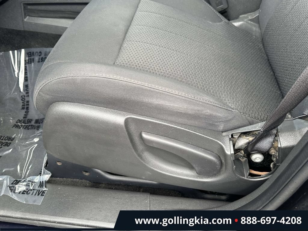 Used 2011 Jeep Liberty Sport w/ Popular Equipment Group AWD/4WD image 18
