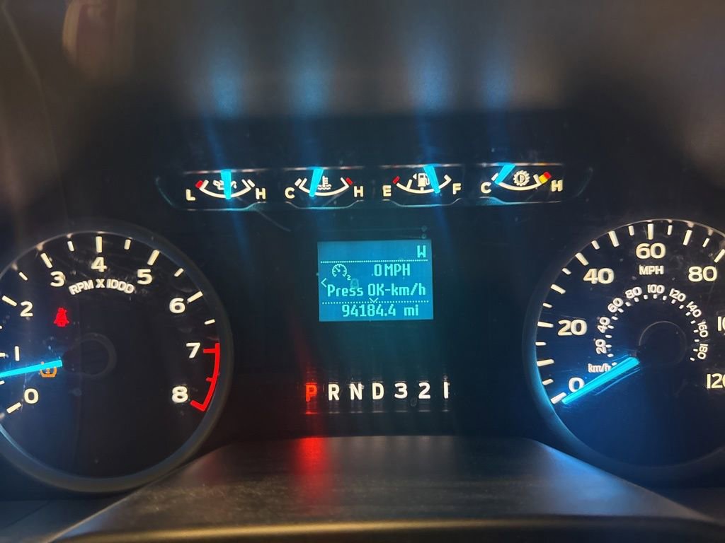 Used 2015 Ford F150 XLT image 23