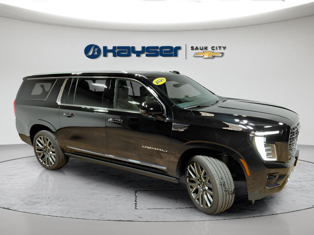 Used 2026 GMC Yukon XL Denali Ultimate w/ LPO, Get Active Package AWD/4WD image 25
