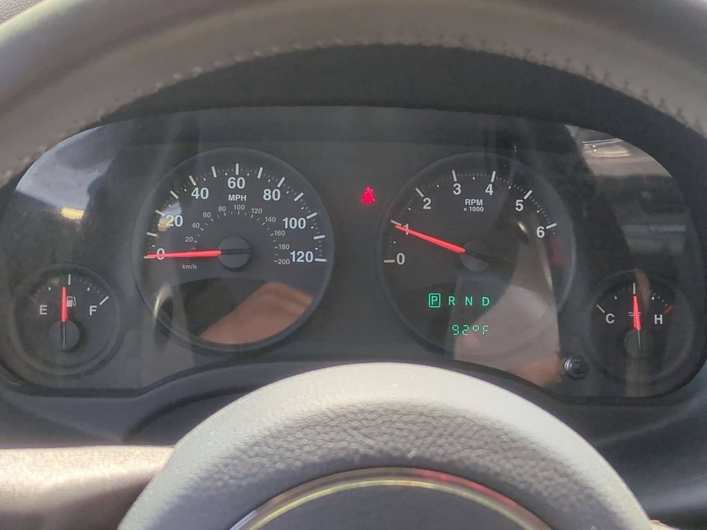 Used 2012 Jeep Compass Latitude AWD/4WD image 17