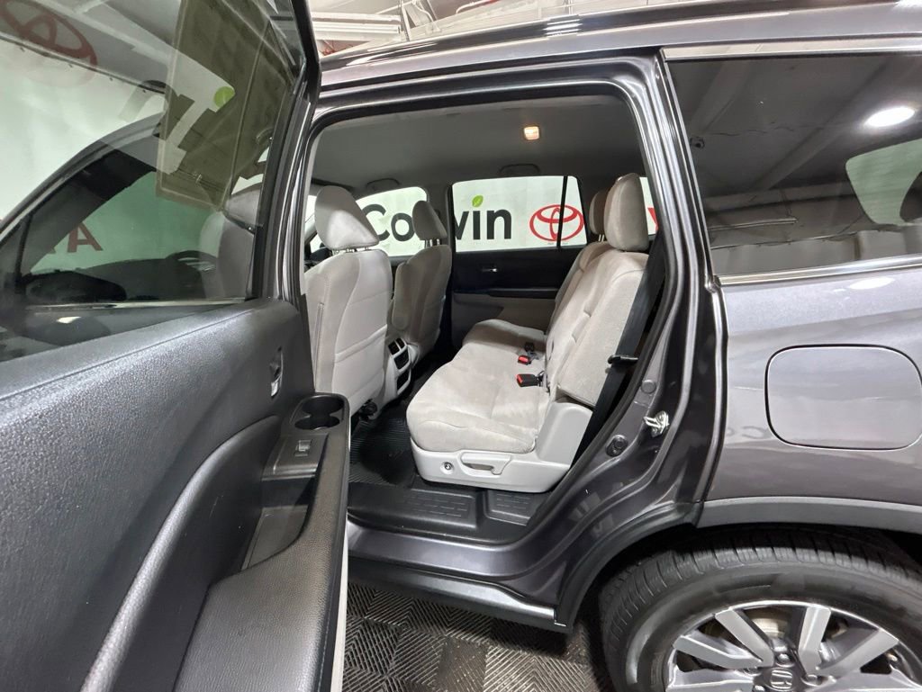 Used 2021 Honda Pilot EX image 22