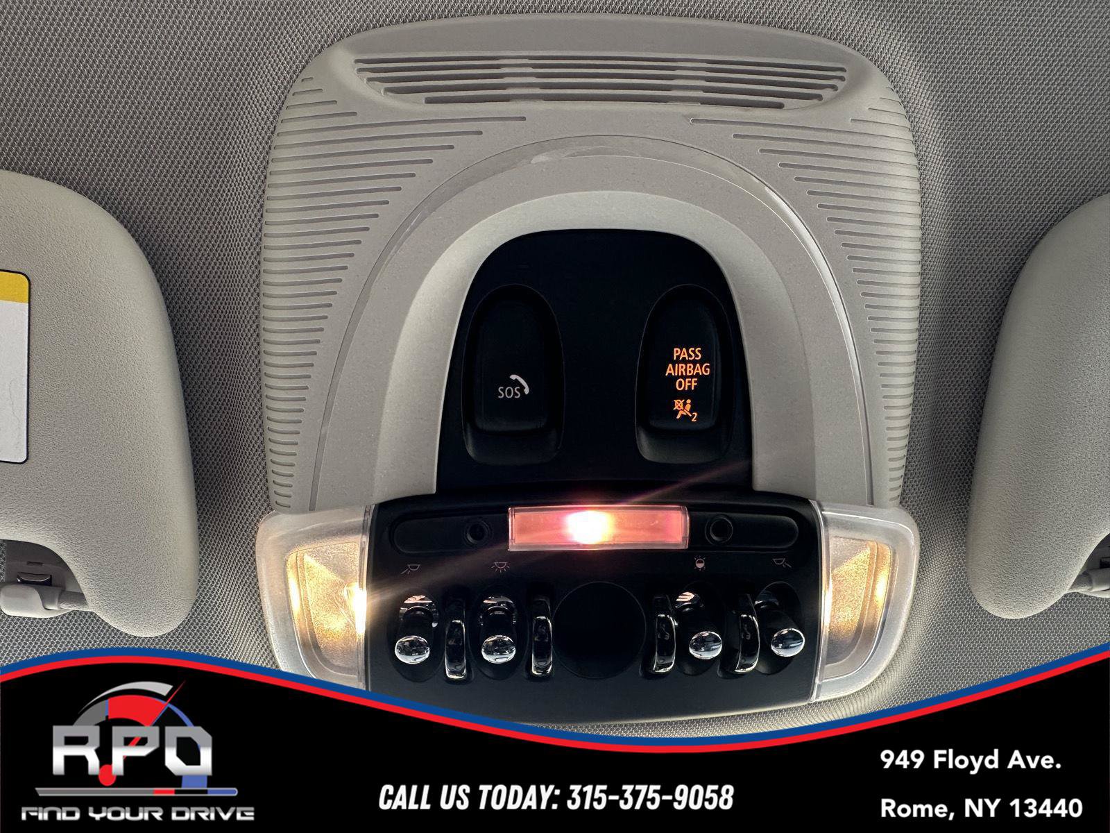 Used 2019 MINI Cooper S w/ Signature Upholstery Package FWD image 28