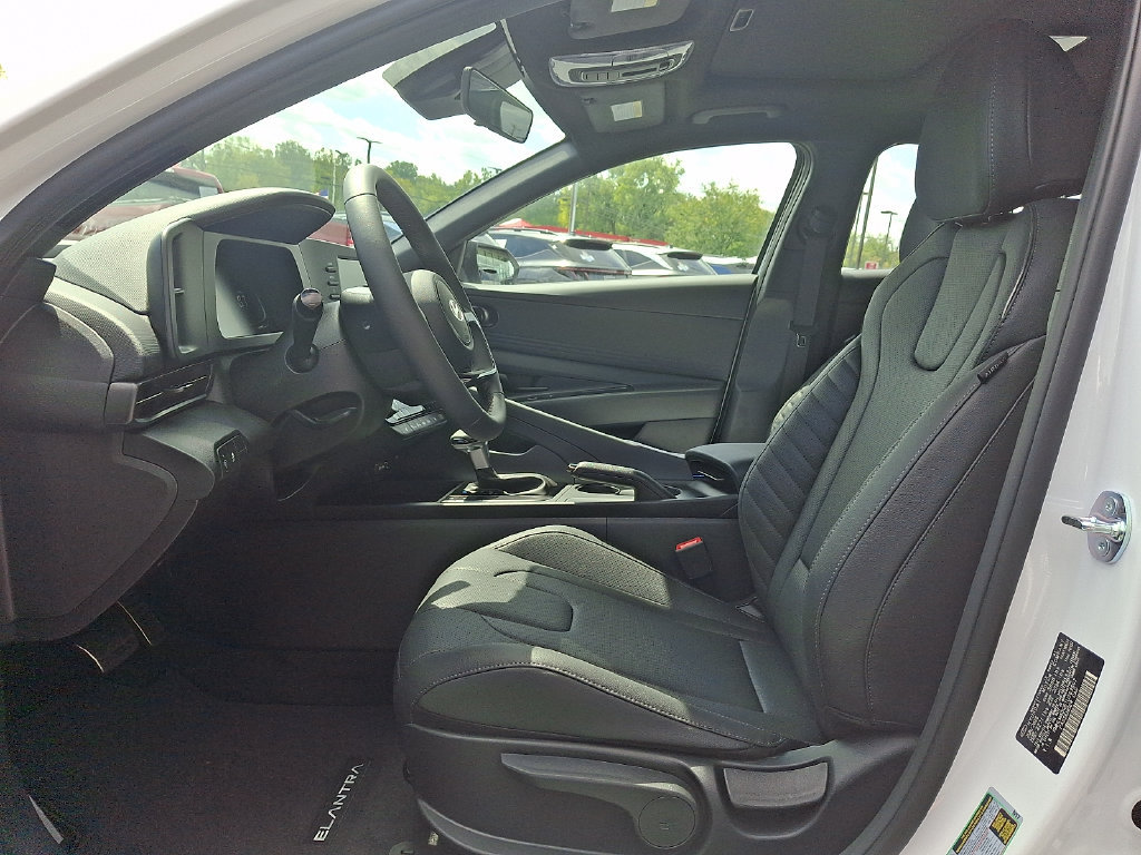 New 2026 Hyundai Elantra N Line FWD image 7