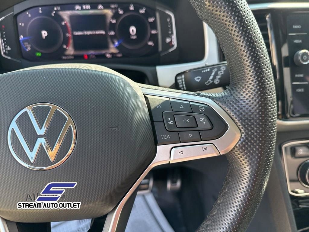 Used 2022 Volkswagen Atlas SEL R-Line image 40