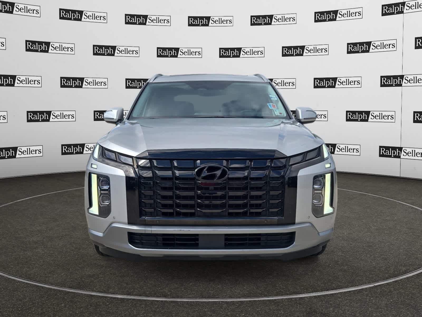 Used 2024 Hyundai Palisade SEL w/ Premium Package FWD image 7