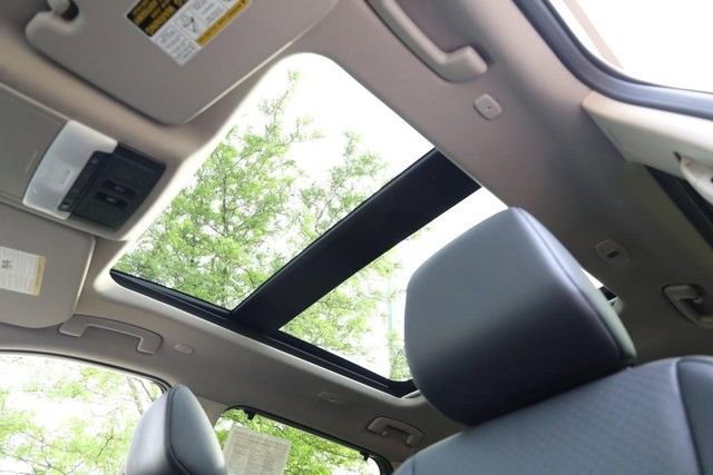 Certified 2024 Nissan Rogue SV w/ SV Premium Package AWD/4WD image 9