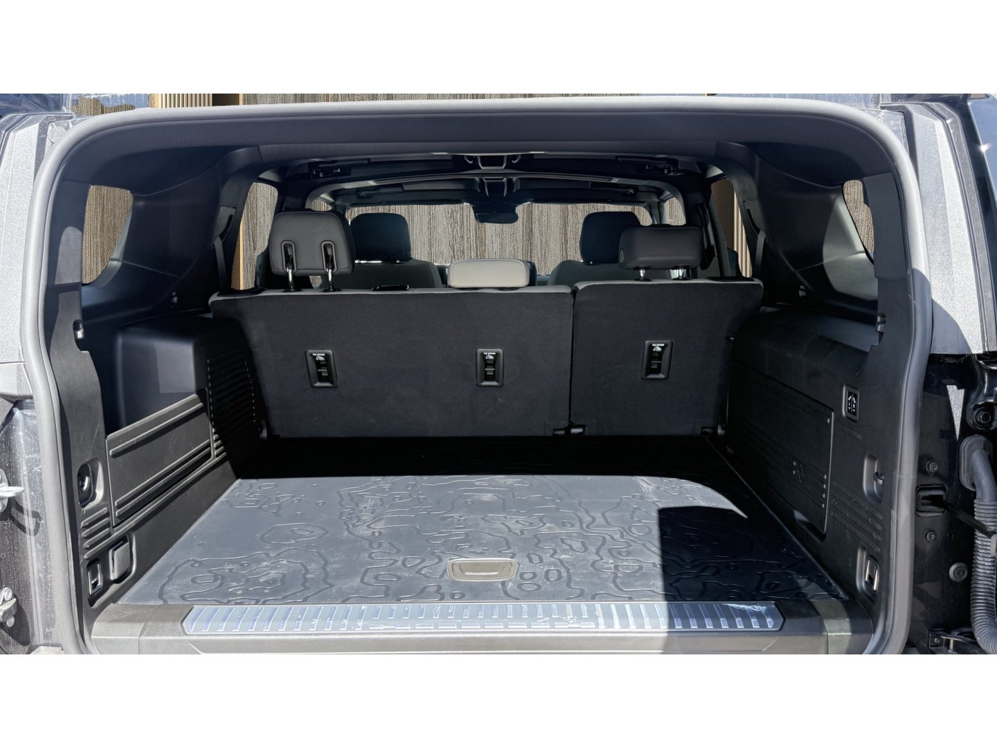 Used 2026 GMC Hummer EV SUV AWD/4WD image 12