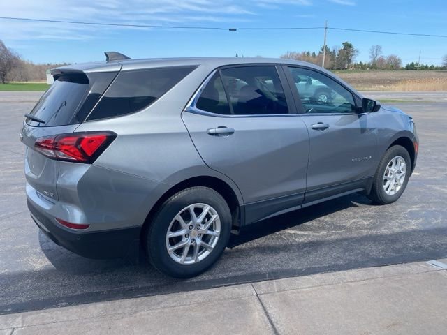 Used 2023 Chevrolet Equinox LT AWD/4WD image 4
