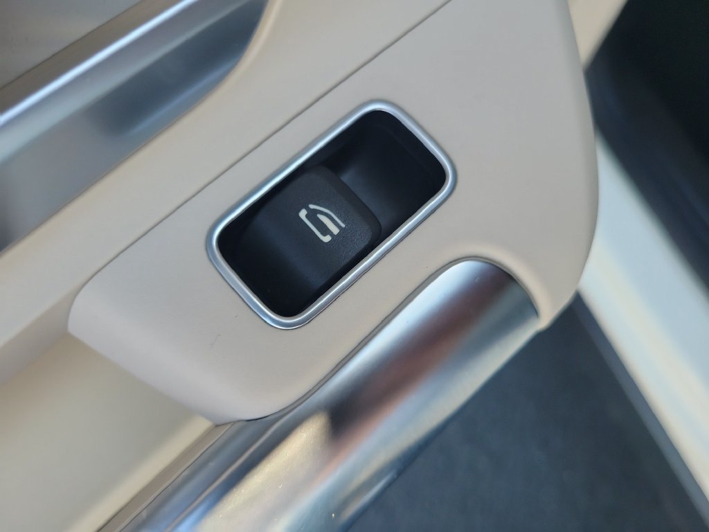 Used 2021 Mercedes-Benz GLA 250 image 17