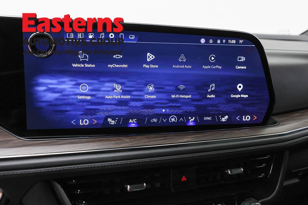 Used 2025 Chevrolet Suburban Z71 AWD/4WD image 20