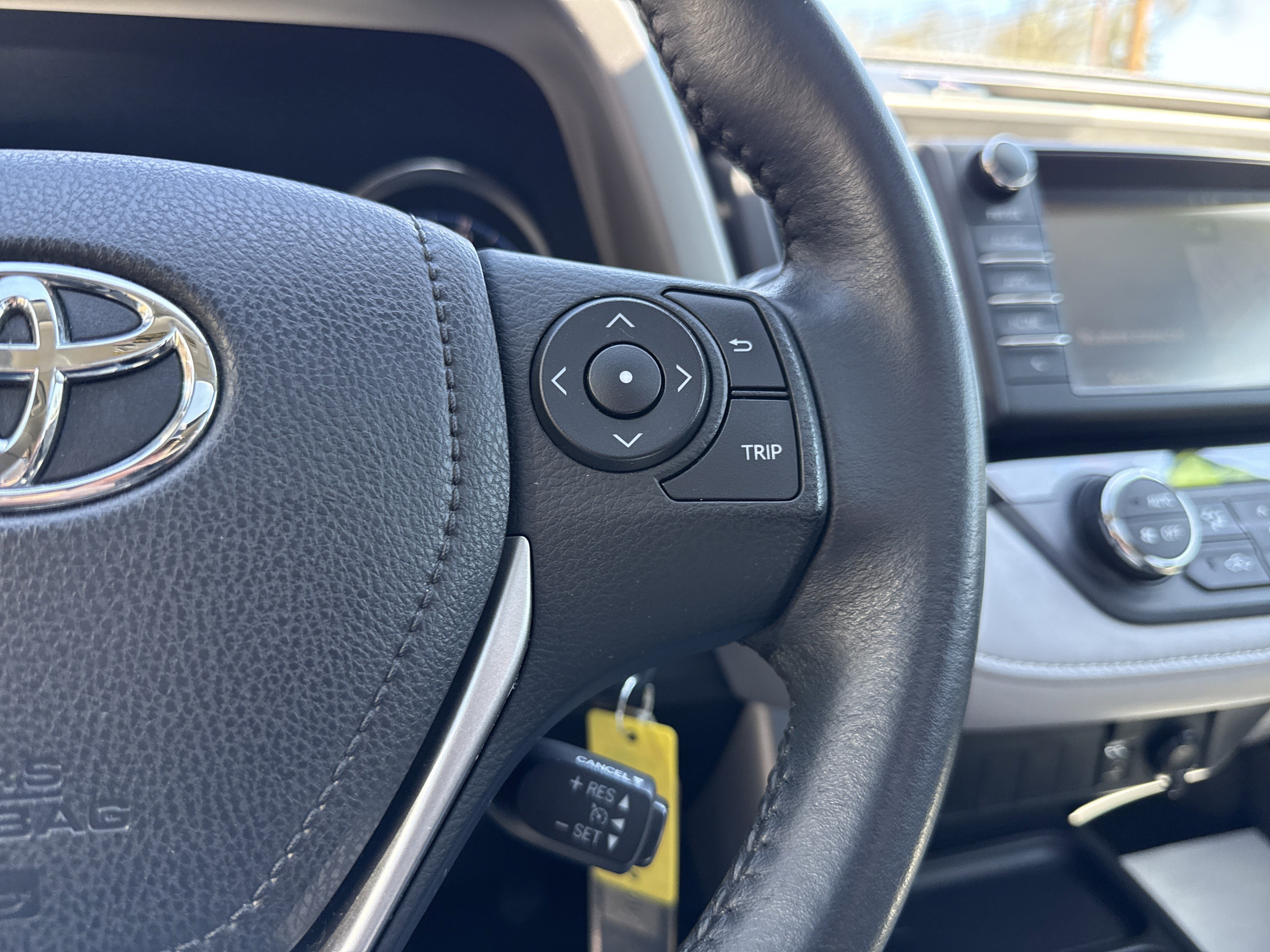 Used 2016 Toyota RAV4 XLE image 19