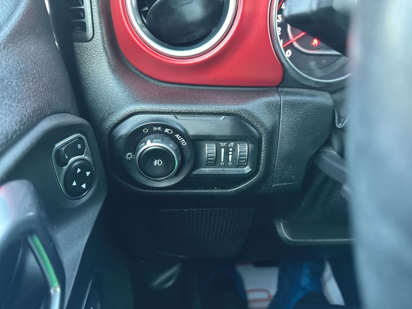 Used 2021 Jeep Wrangler Unlimited Rubicon image 21