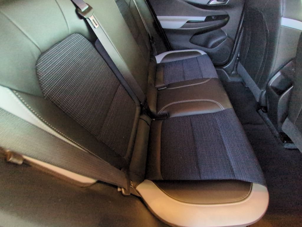 Used 2024 Buick Envista Preferred w/ Convenience I Package FWD image 24