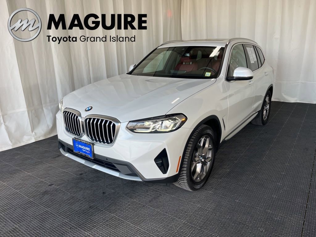 Used 2022 BMW X3 xDrive30i w/ Premium Package 2 AWD/4WD image 1