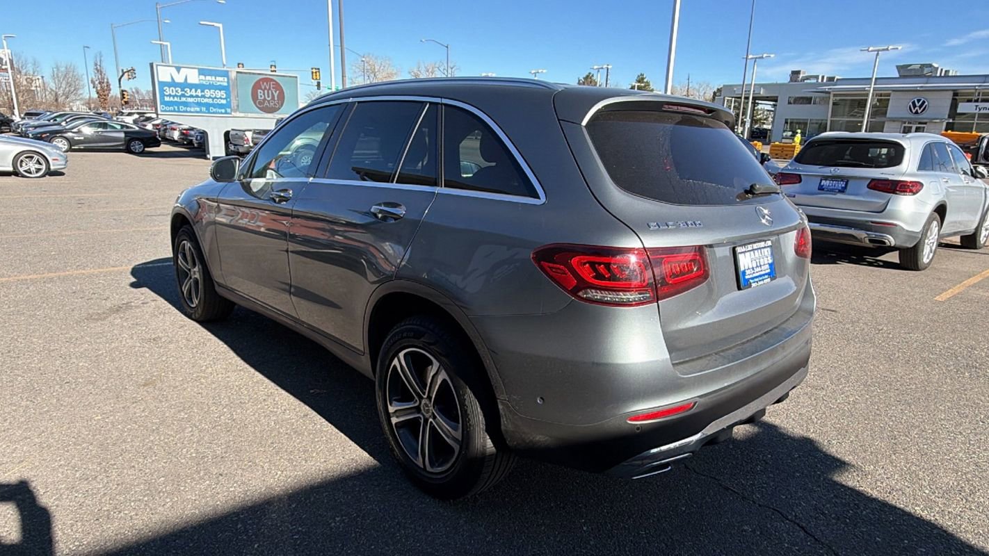 Used 2022 Mercedes-Benz GLC 300 4MATIC image 4
