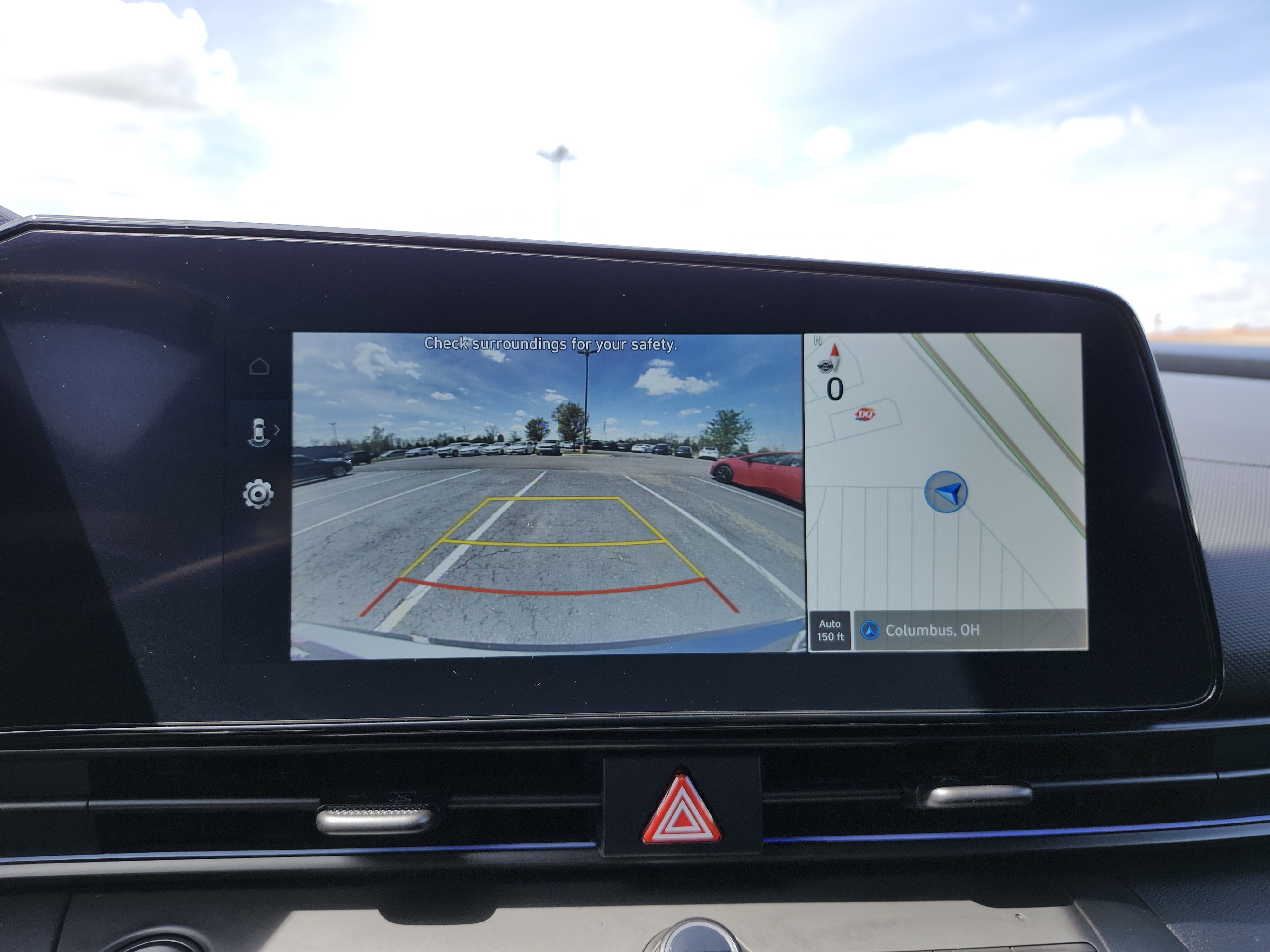 Used 2025 Hyundai Elantra SEL FWD image 2