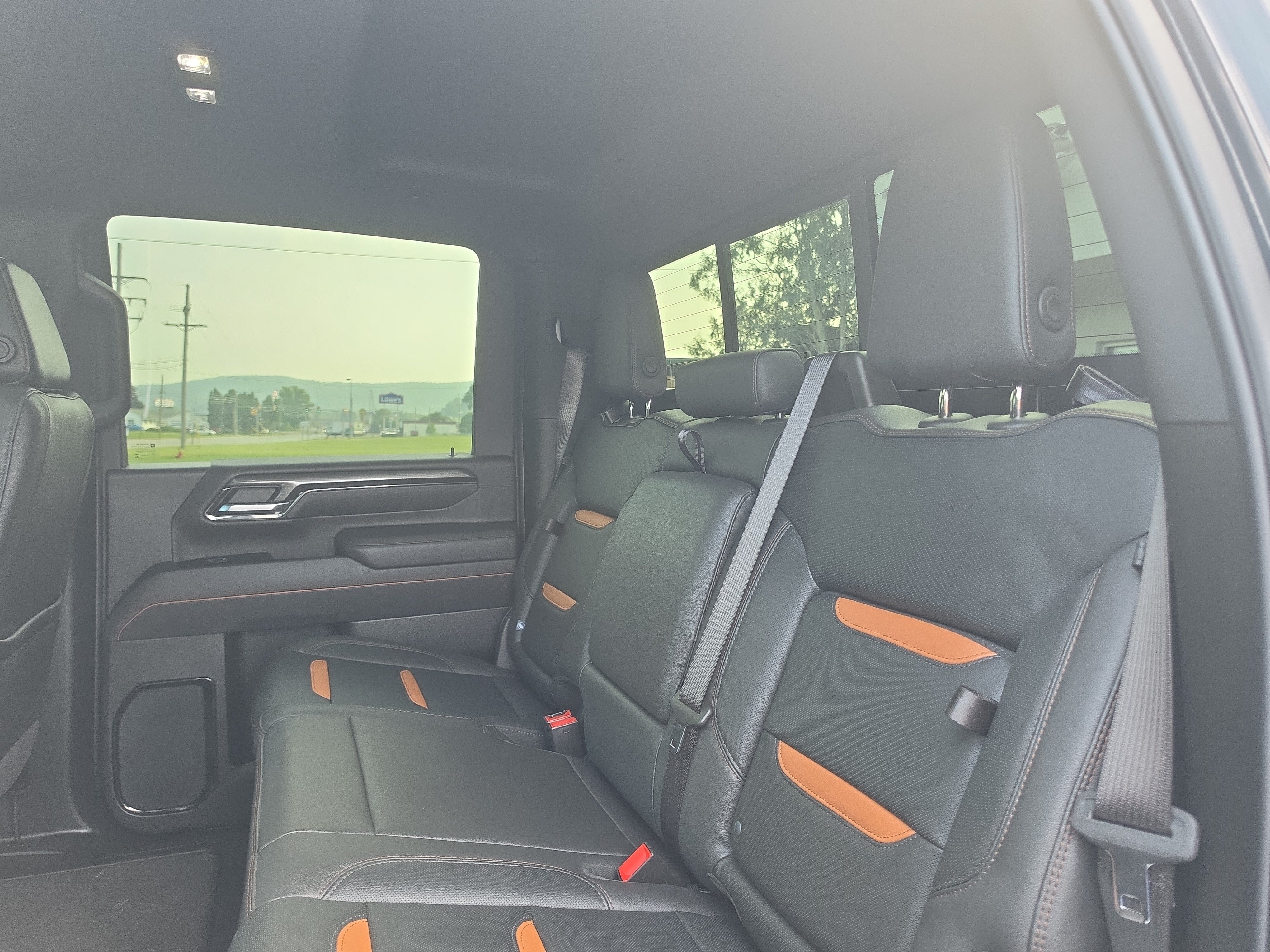 Used 2026 GMC Sierra 2500 AT4 AWD/4WD image 14