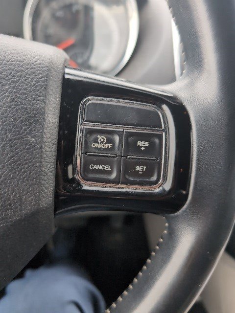 Used 2017 Dodge Grand Caravan SXT image 16