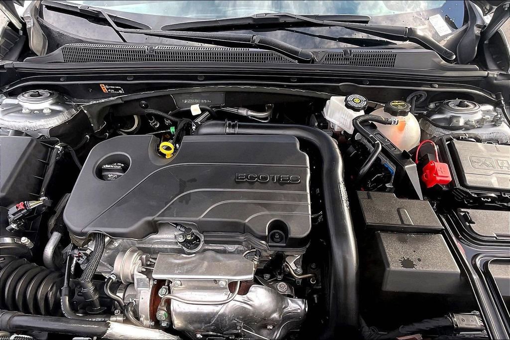 Used 2024 Chevrolet Malibu LT image 32