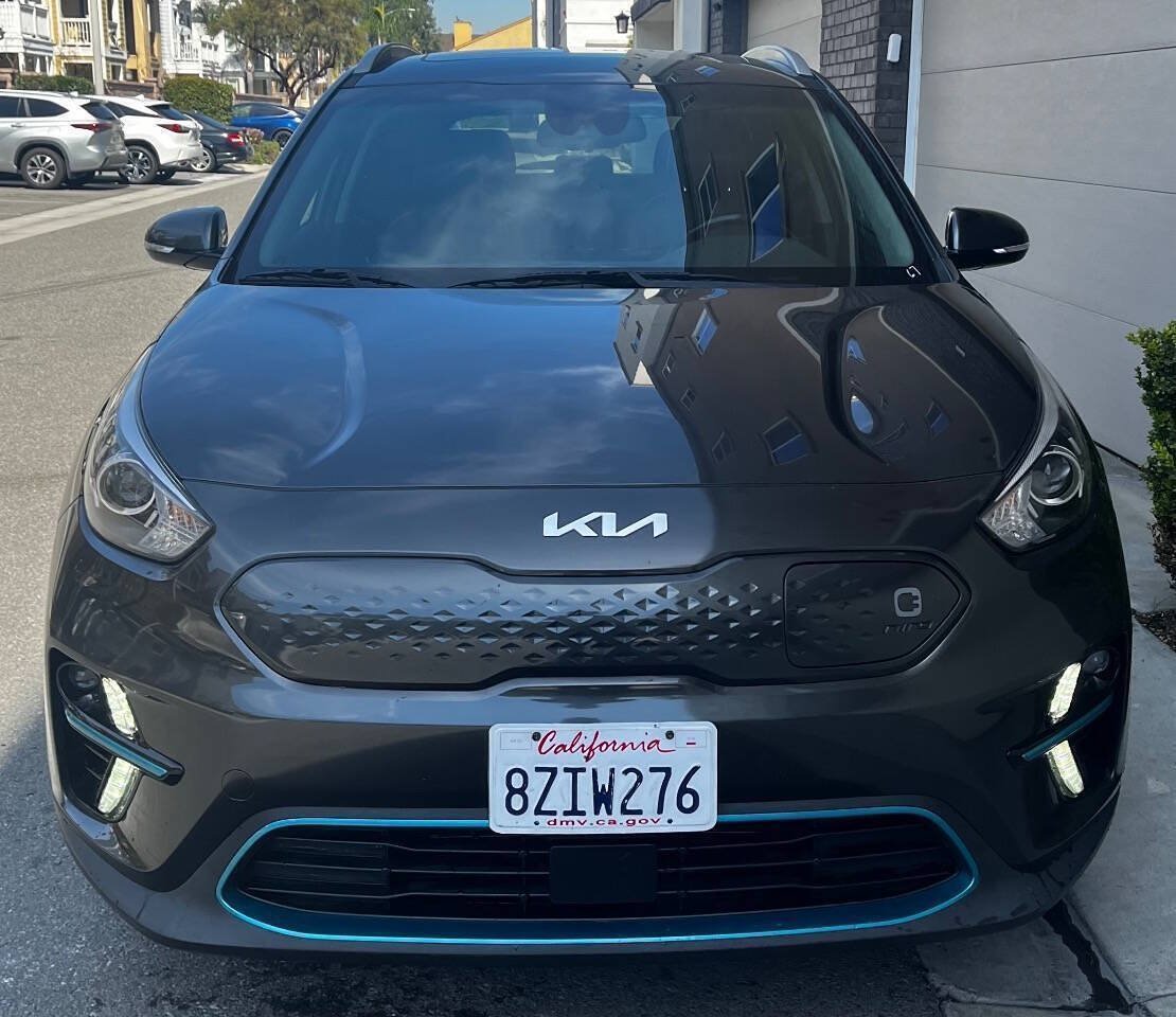 Used 2022 Kia Niro EX Premium FWD image 23
