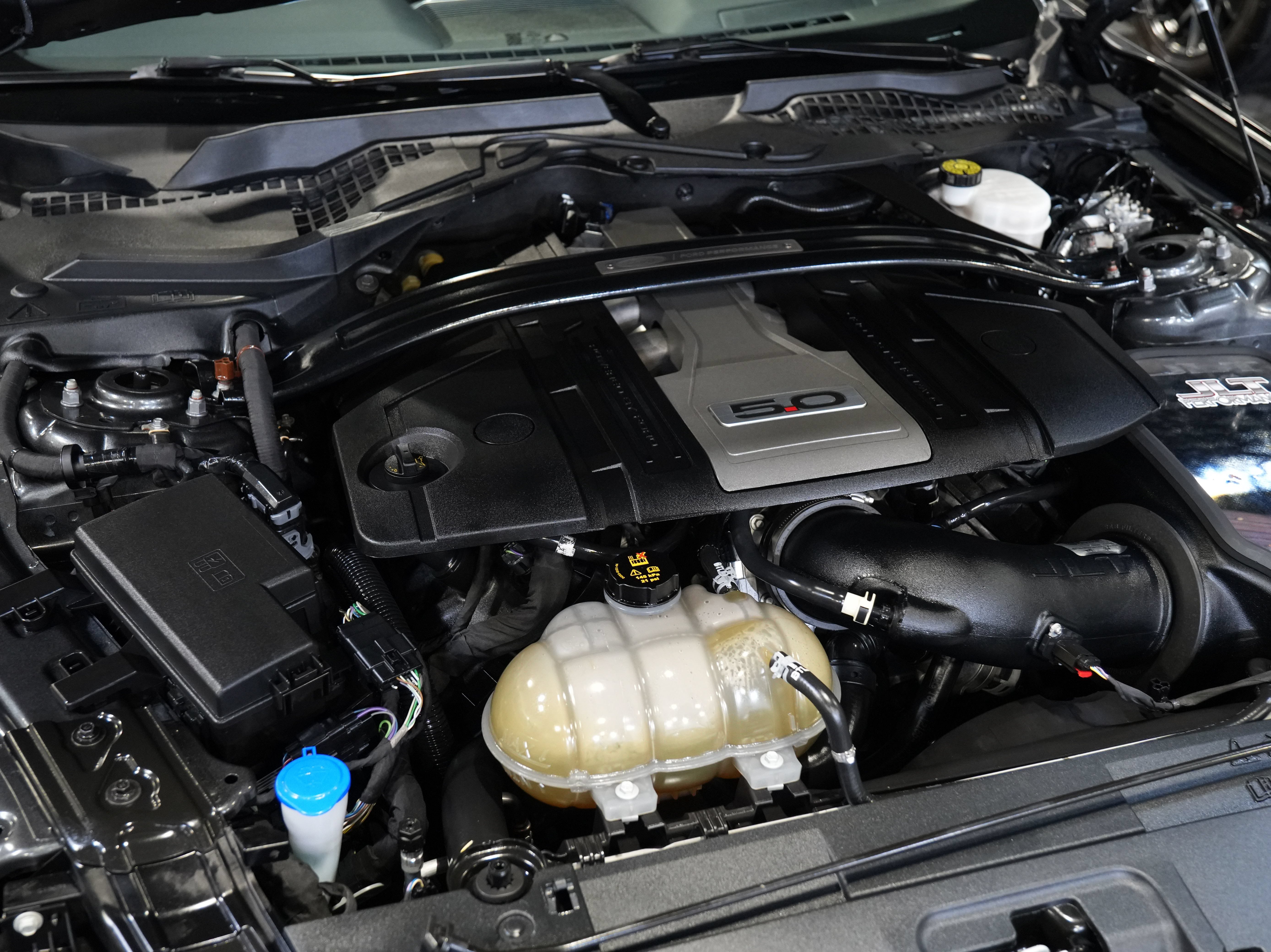 Used 2020 Ford Mustang GT RWD image 40